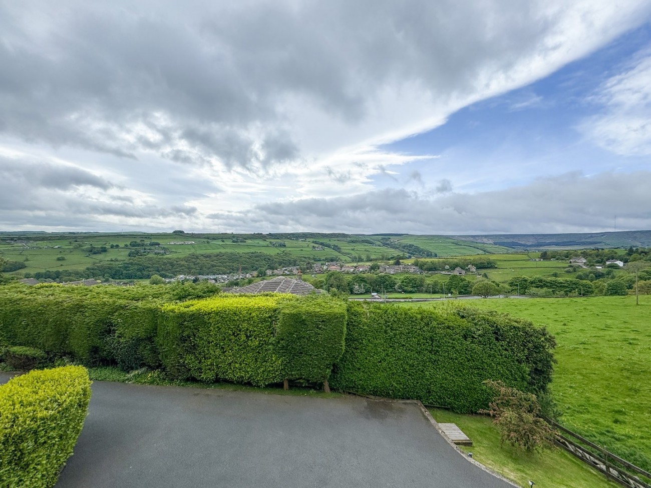 Images for Upperthong, Holmfirth