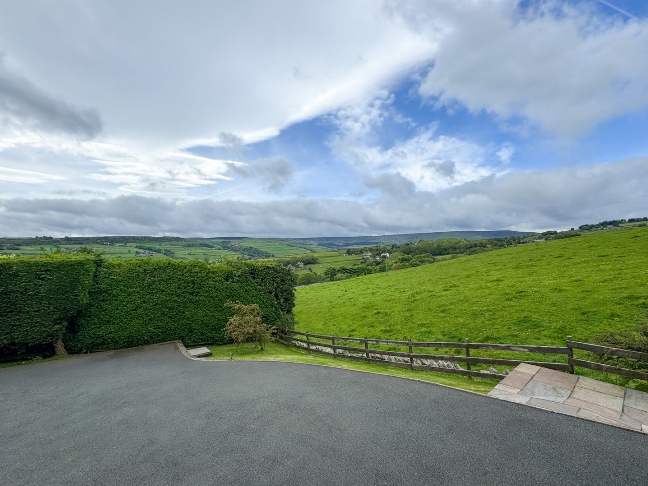 Images for Upperthong, Holmfirth