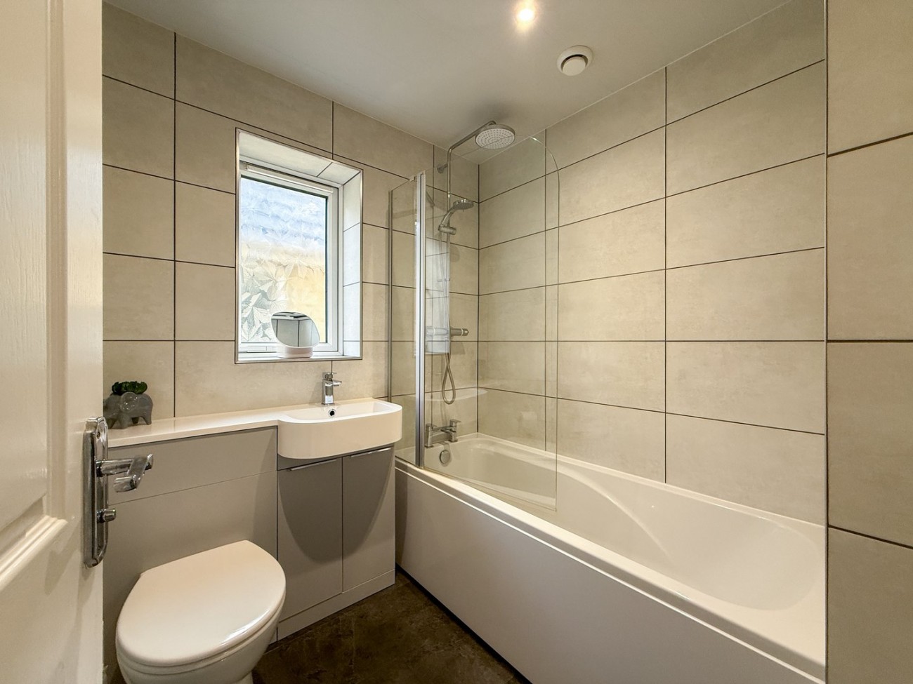 Images for Longwood, Huddersfield