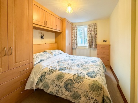 Click the photo for more details of Honley, Holmfirth