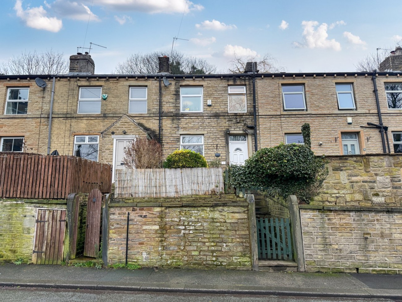 Images for Longwood, Huddersfield