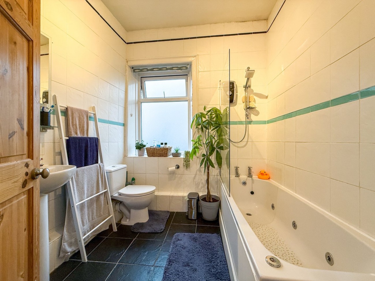 Images for Longwood, Huddersfield