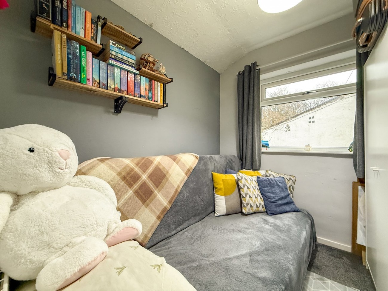 Images for Longwood, Huddersfield