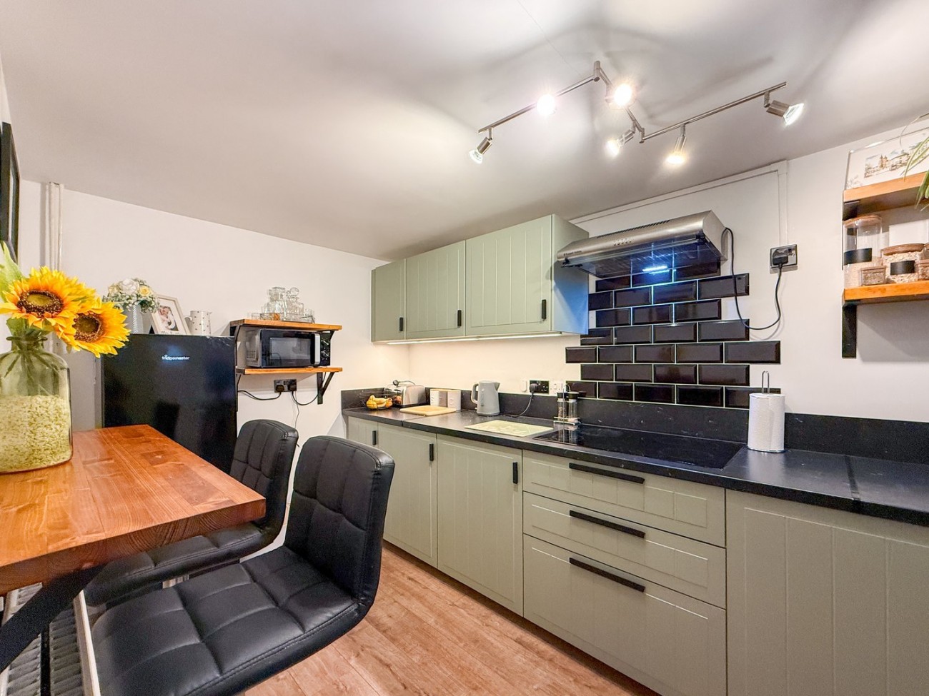 Images for Longwood, Huddersfield