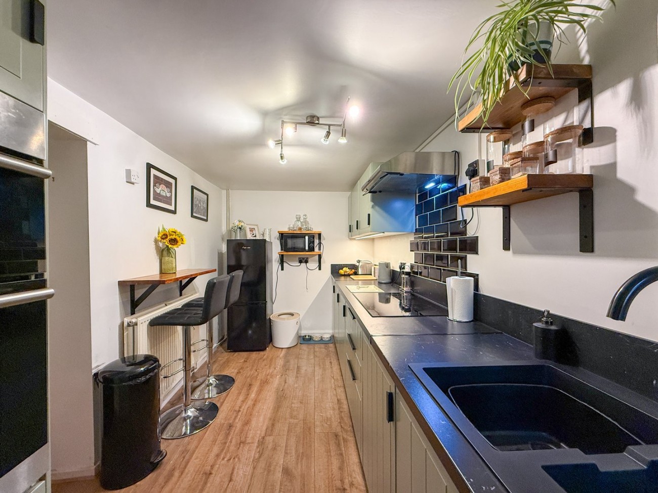 Images for Longwood, Huddersfield