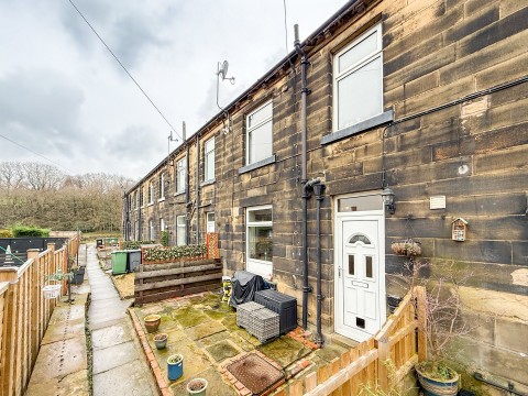 Click the photo for more details of Honley, Holmfirth