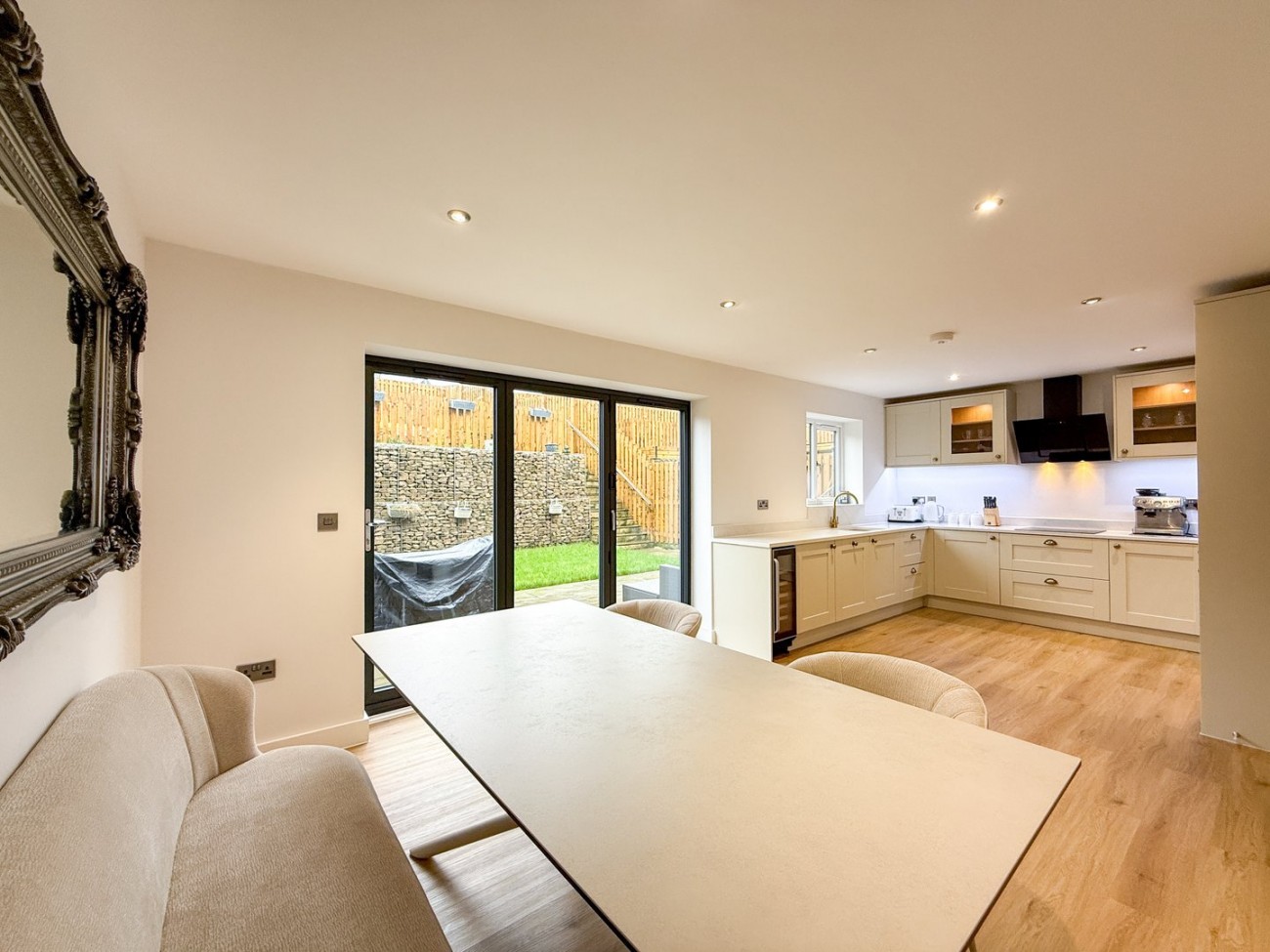 Images for Summer View, Holmfirth