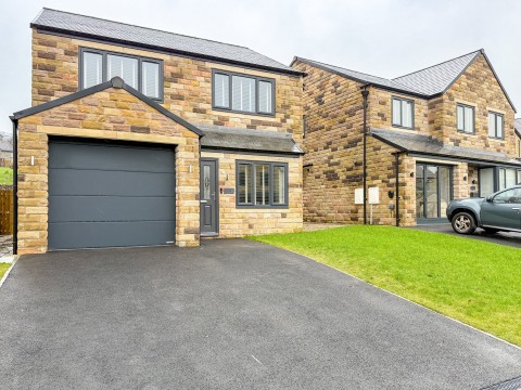 Click the photo for more details of Summer View, Holmfirth