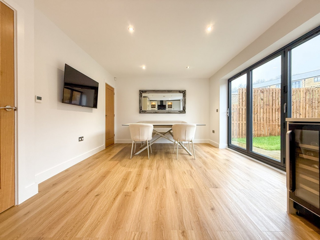 Images for Summer View, Holmfirth