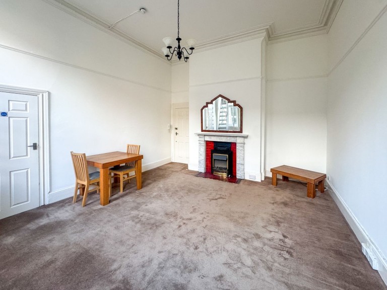 View Full Details for Edgerton, Huddersfield, West Yorkshire