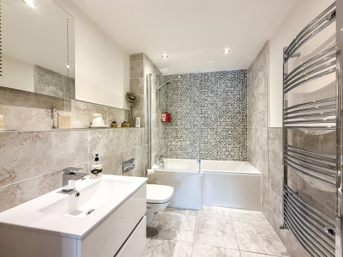 Click the photo for more details of Honley, Holmfirth