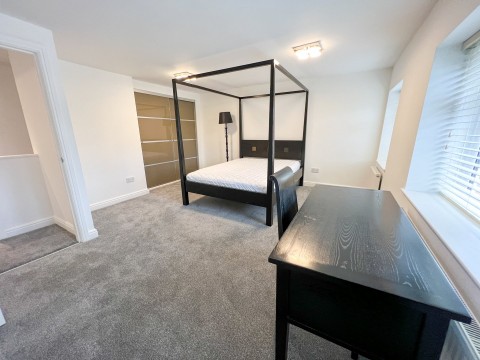 Click the photo for more details of Honley, Holmfirth