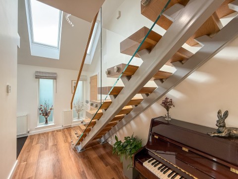 Click the photo for more details of Netherthong, Holmfirth