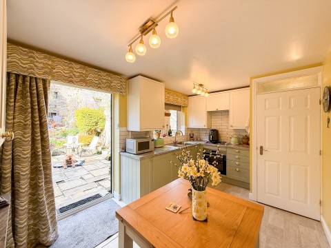 Click the photo for more details of Netherthong, Holmfirth