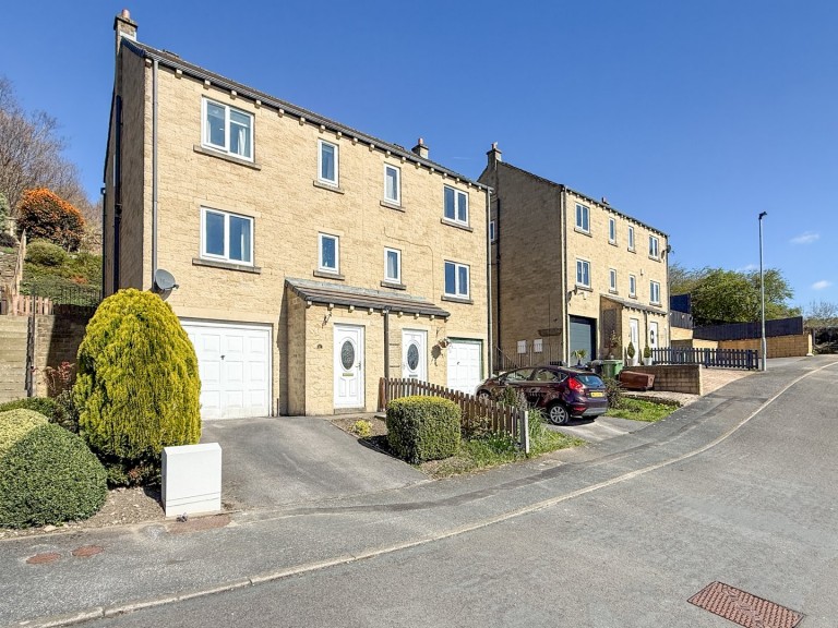 View Full Details for Berry Brow, Huddersfield