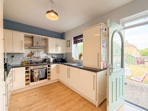 Click the photo for more details of Honley, Holmfirth