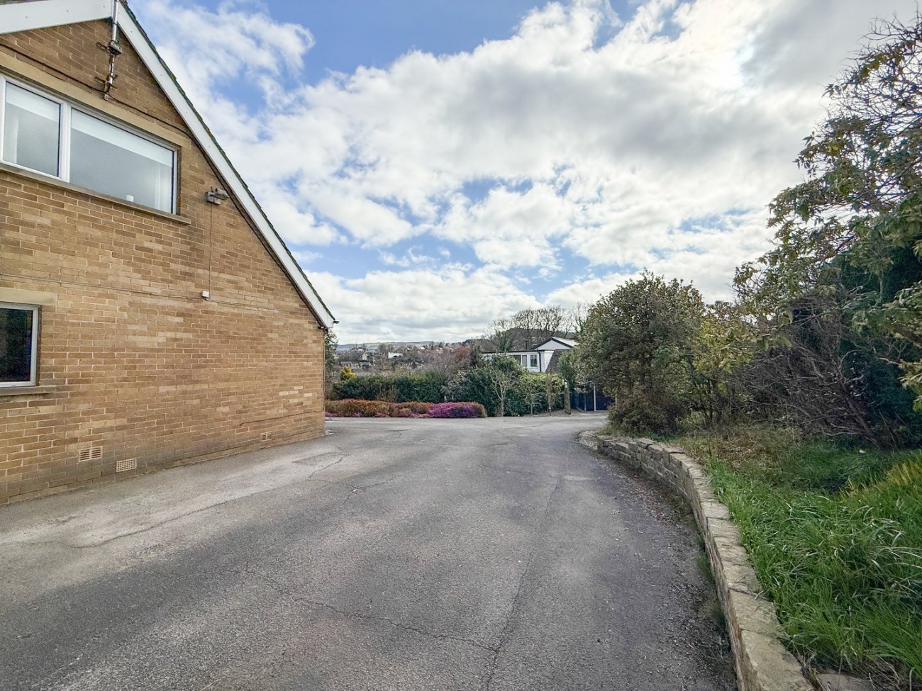 Images for Thongsbridge, Holmfirth