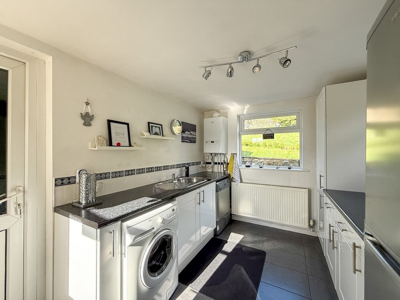 Images for Thongsbridge, Holmfirth