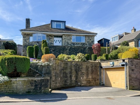 Click the photo for more details of Far End Lane, Honley, Holmfirth