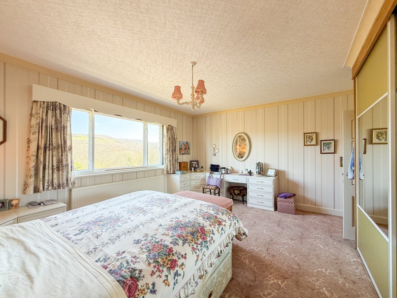 Images for Far End Lane, Honley, Holmfirth