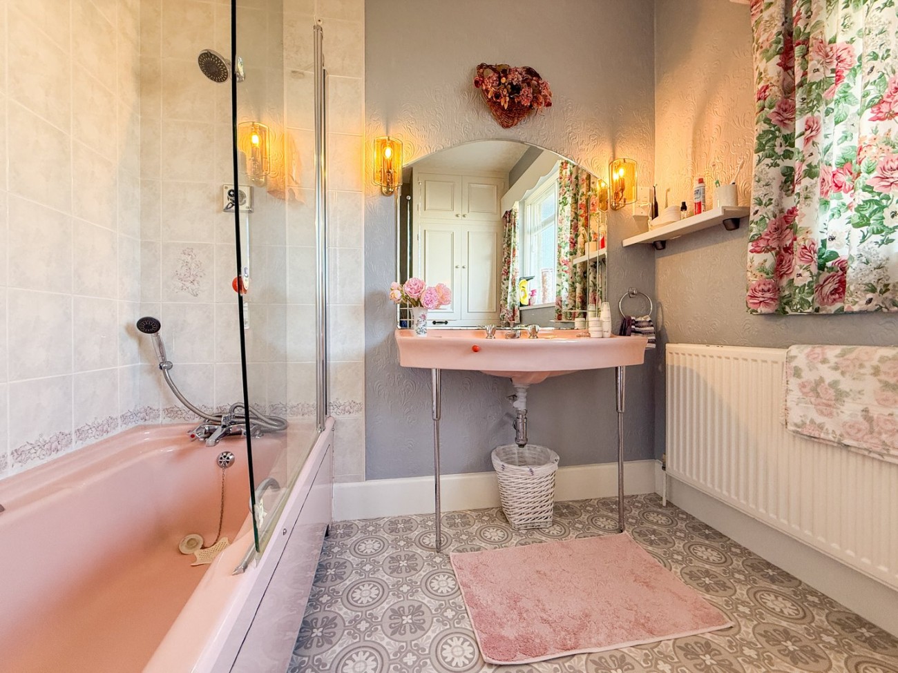 Images for Far End Lane, Honley, Holmfirth