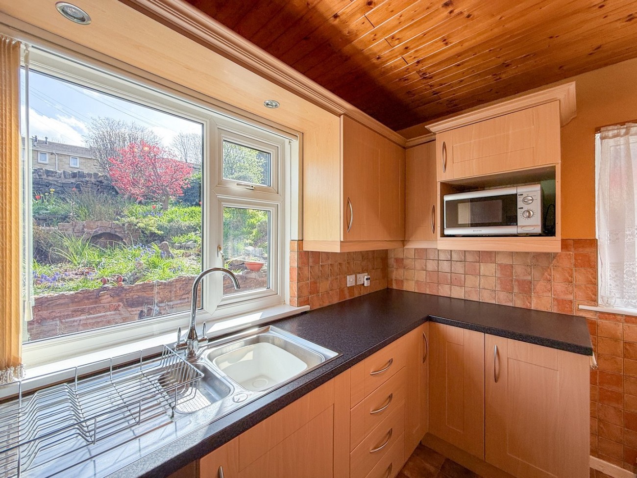 Images for Newsome, Huddersfield