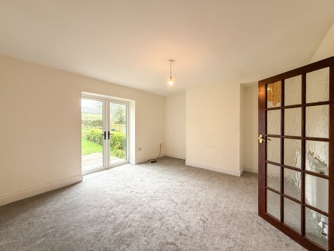 Click the photo for more details of Wilshaw, Holmfirth