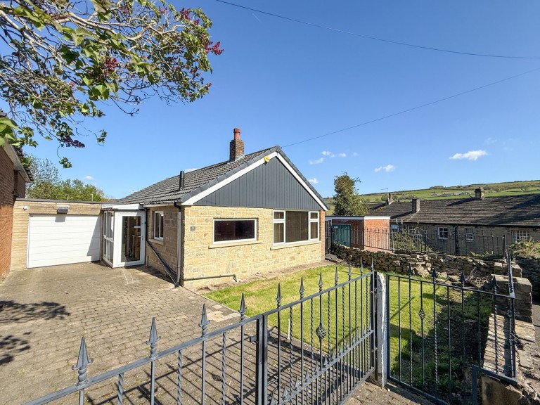 View Full Details for Spring Lane, Holmfirth