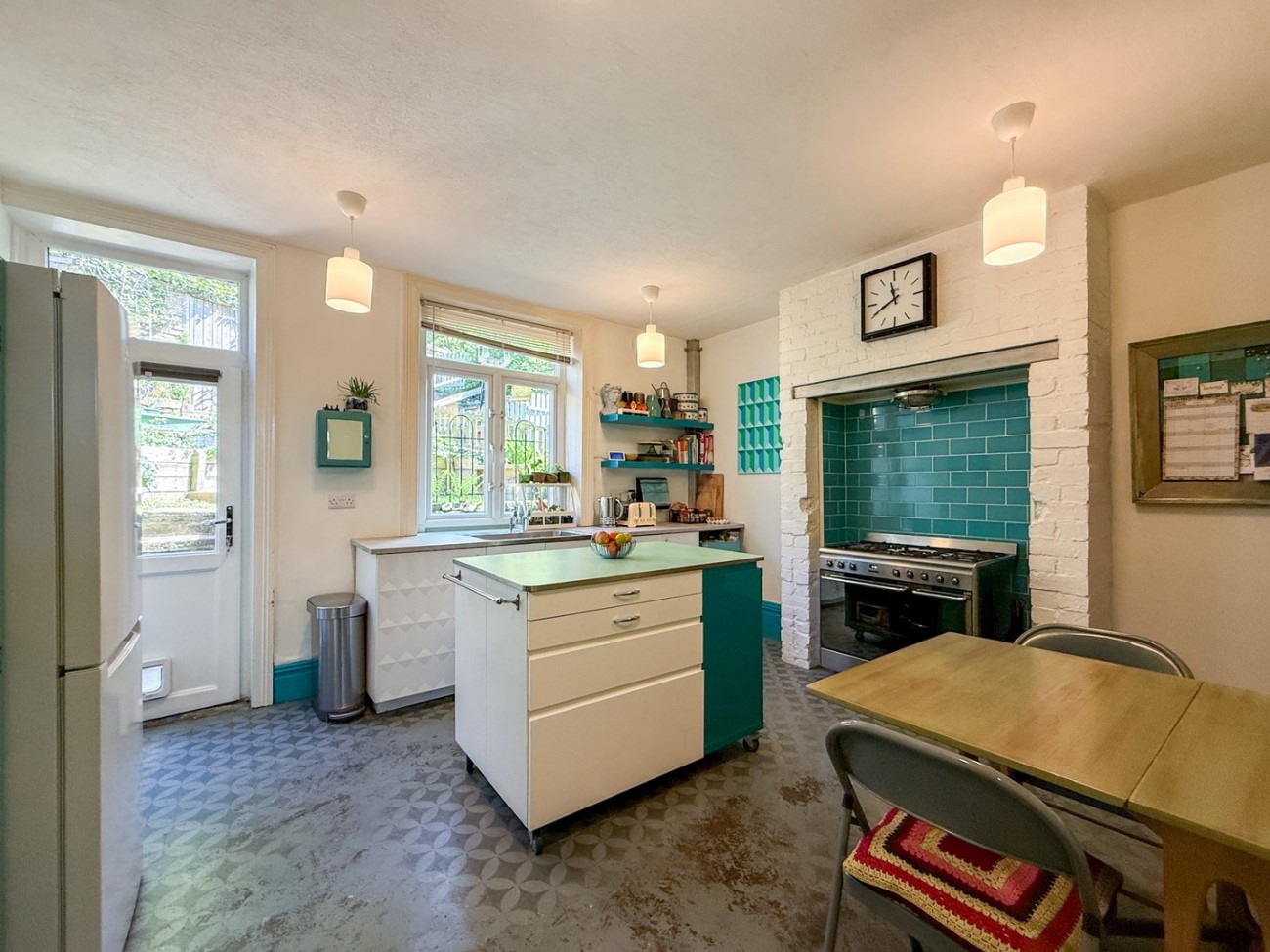 Images for Longwood, Huddersfield