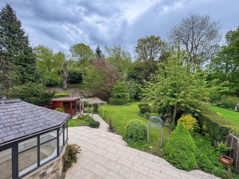 Click the photo for more details of Honley, Holmfirth