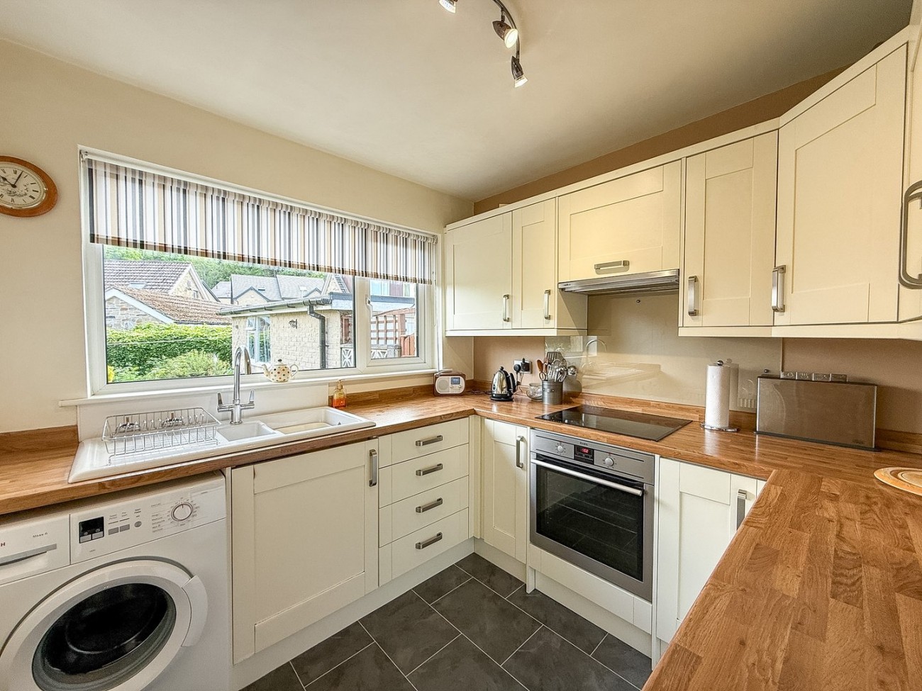 Images for Berry Brow, Huddersfield