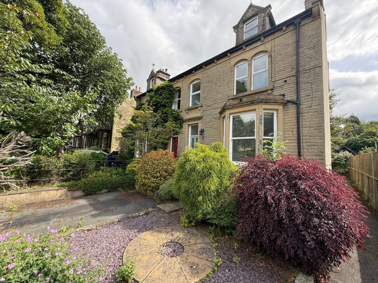 Images for Gledholt, Huddersfield