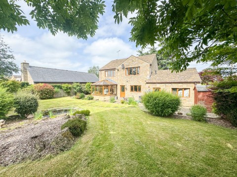 Click the photo for more details of Honley, Holmfirth