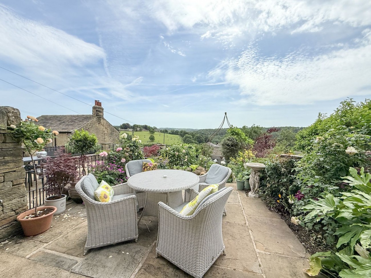 Images for Kirkburton, Huddersfield