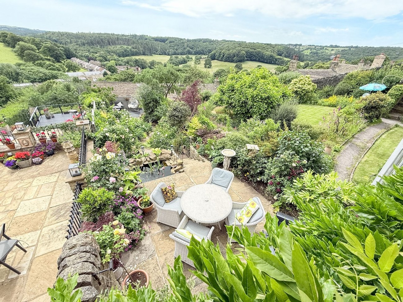 Images for Kirkburton, Huddersfield