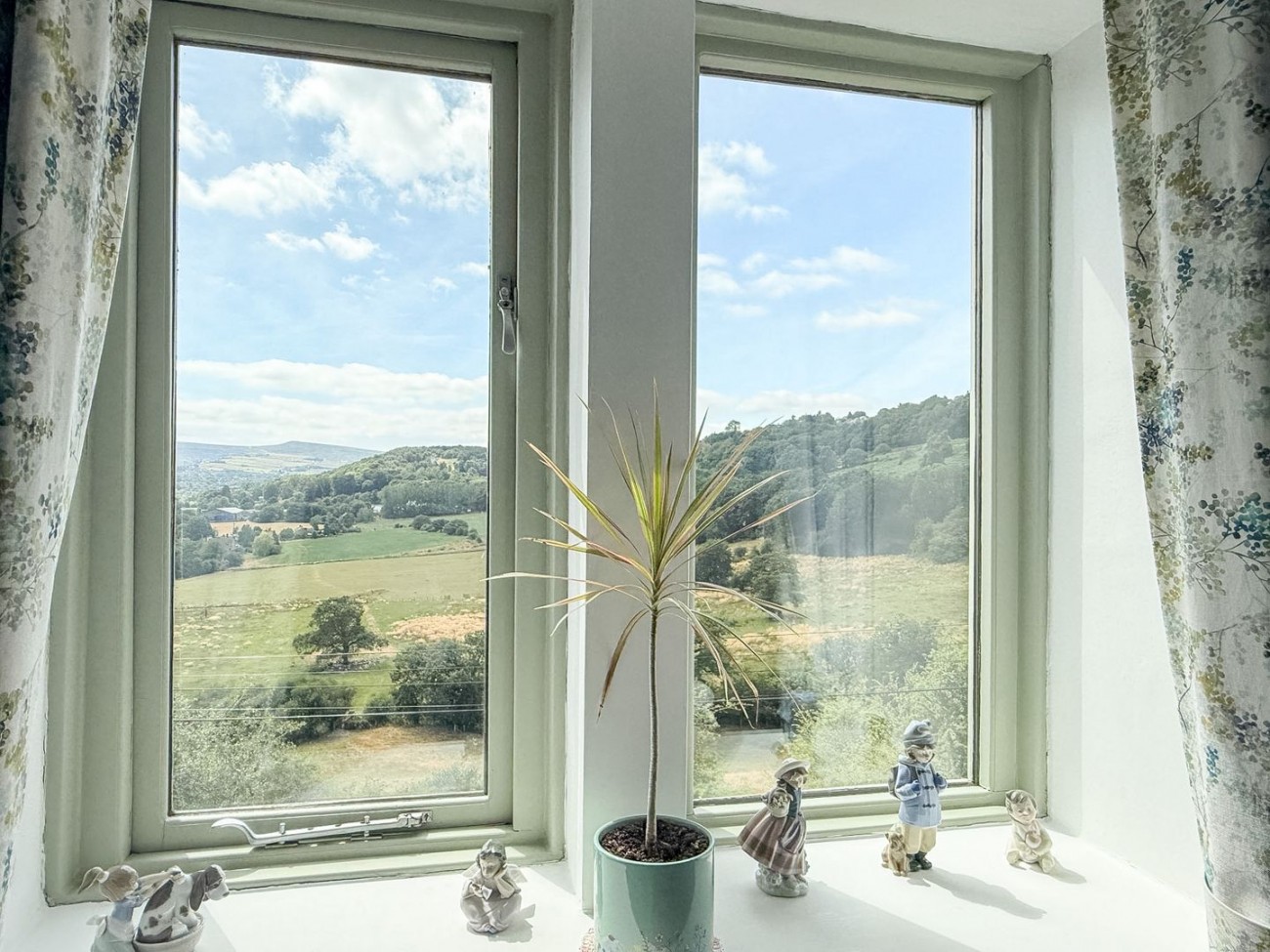 Images for Netherton, Huddersfield