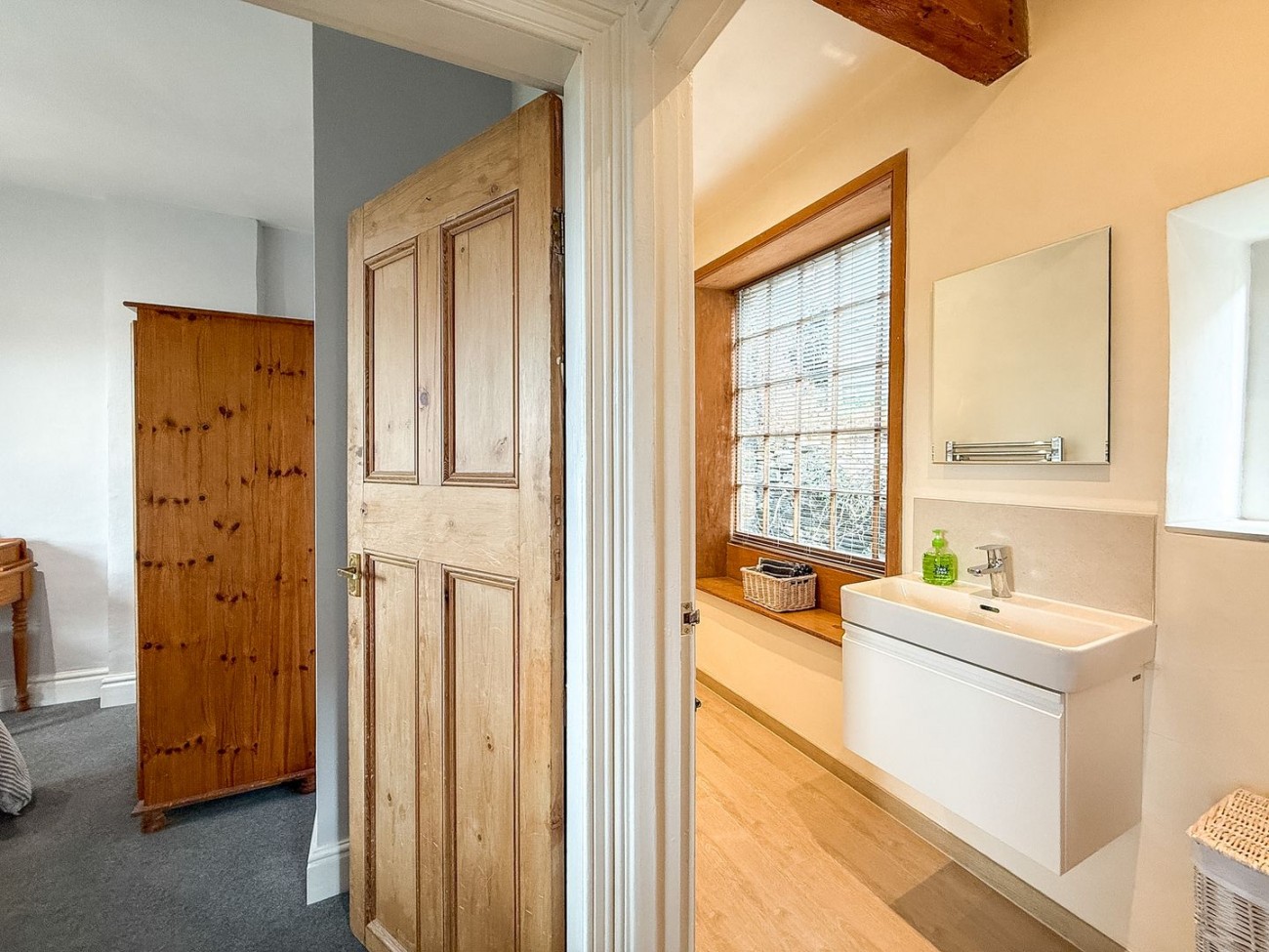 Images for Kirkburton, Huddersfield