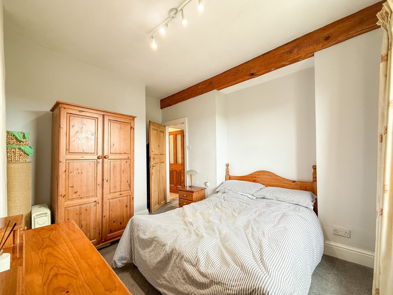 Images for Kirkburton, Huddersfield